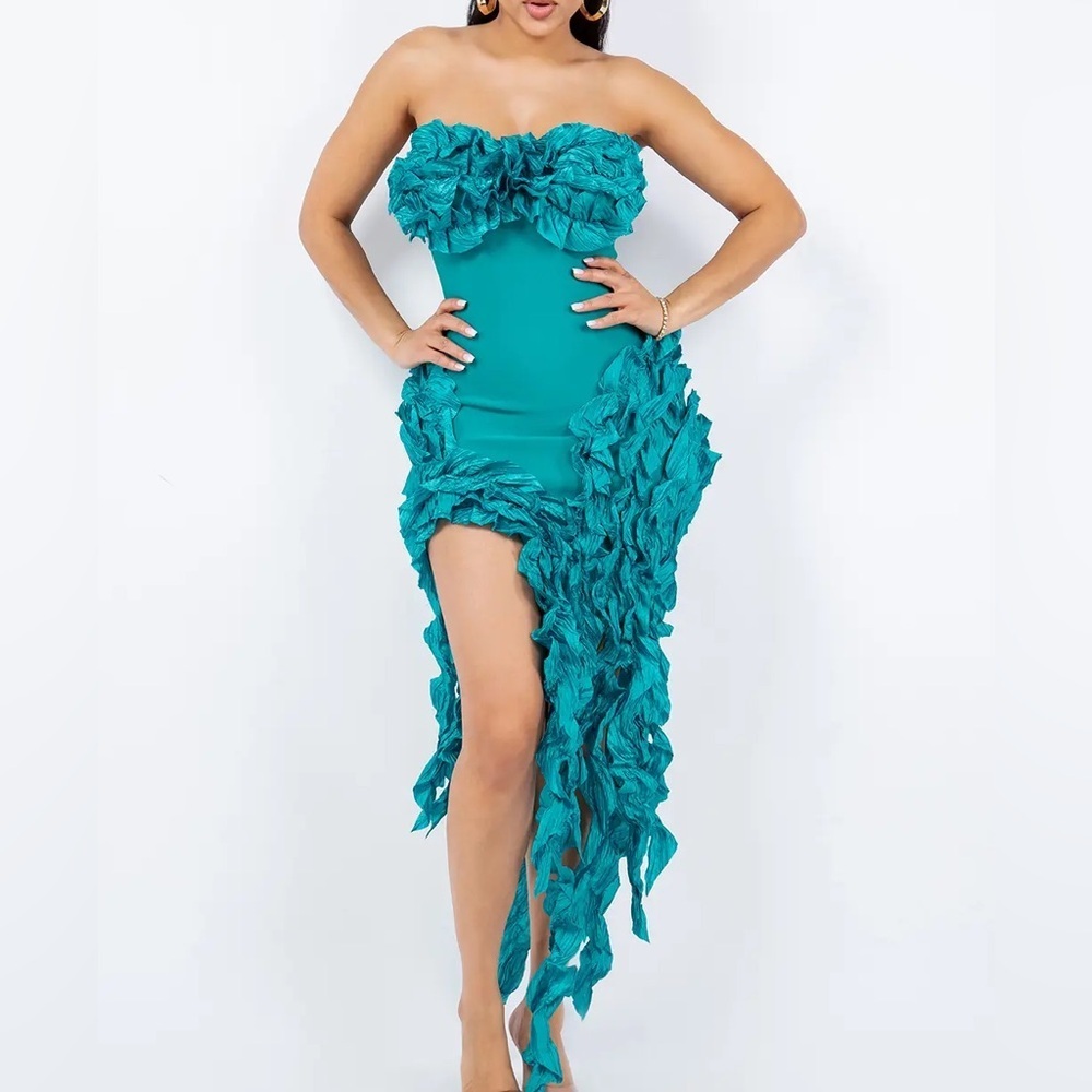 LECLA LOS ANGELES Bandage Bodycon Fringe
Dress in Black Women’s size Large - Picture 4 of 17